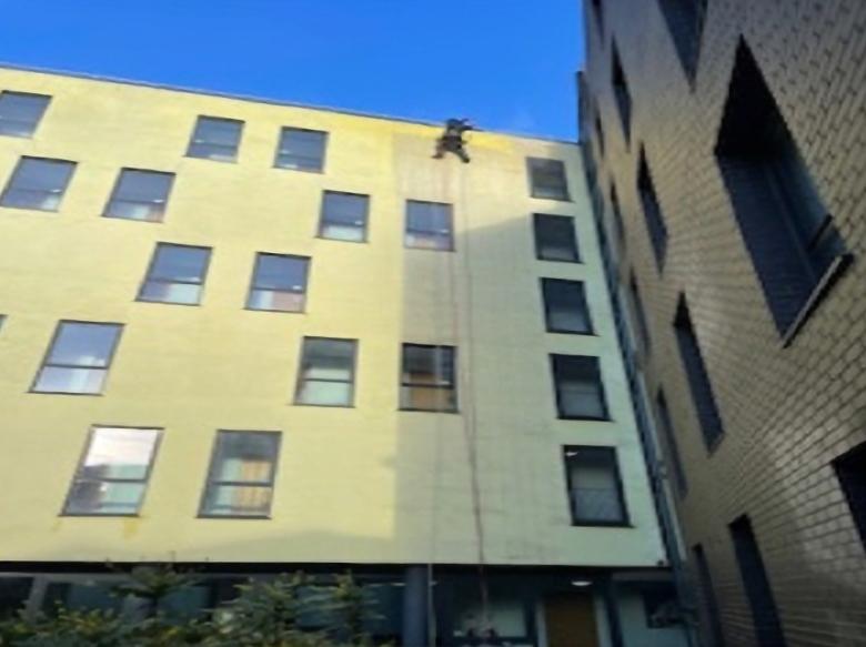 Dfleet Abseiling